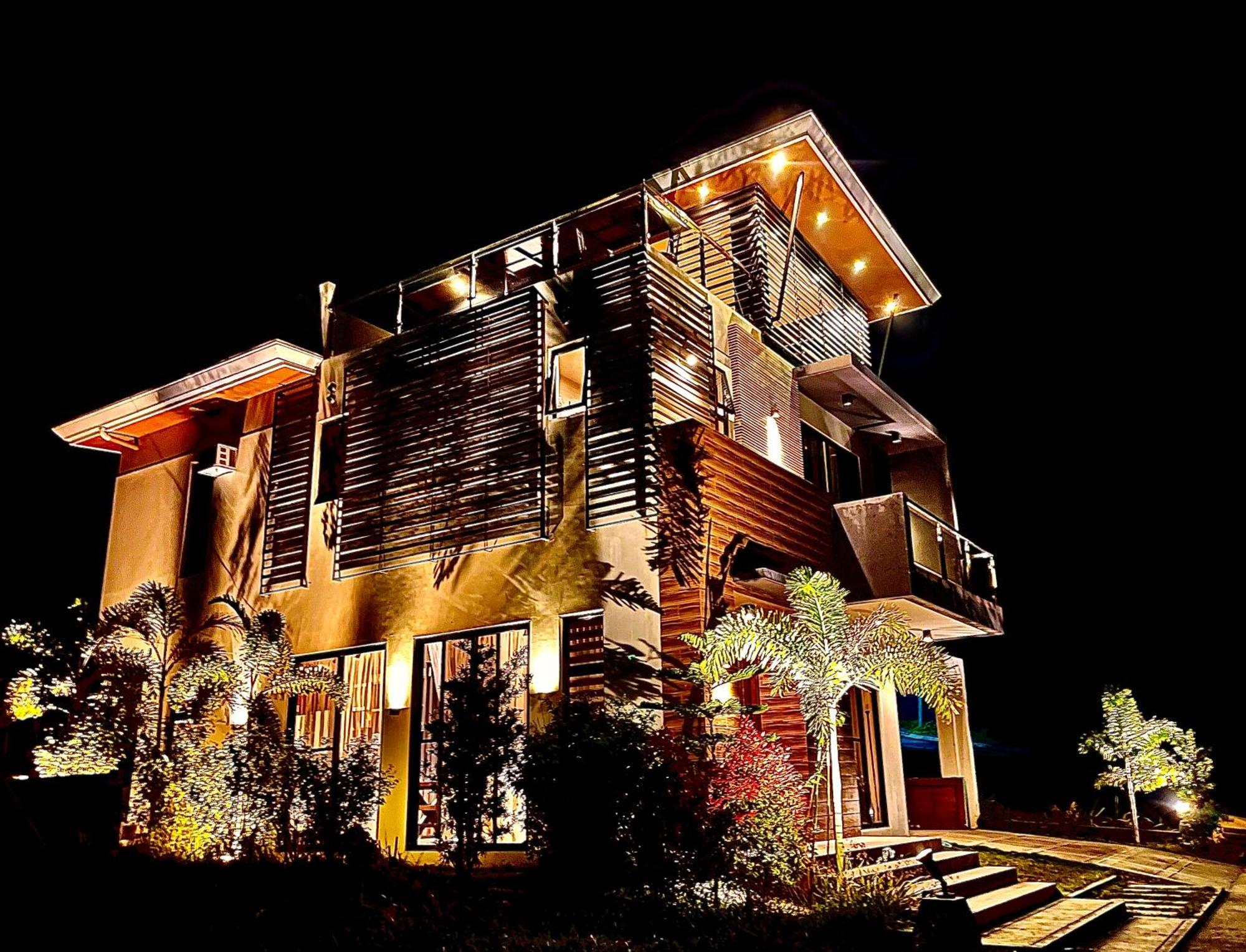 Overlooking Staycation At Sandari Batulao Tagaytay City Εξωτερικό φωτογραφία