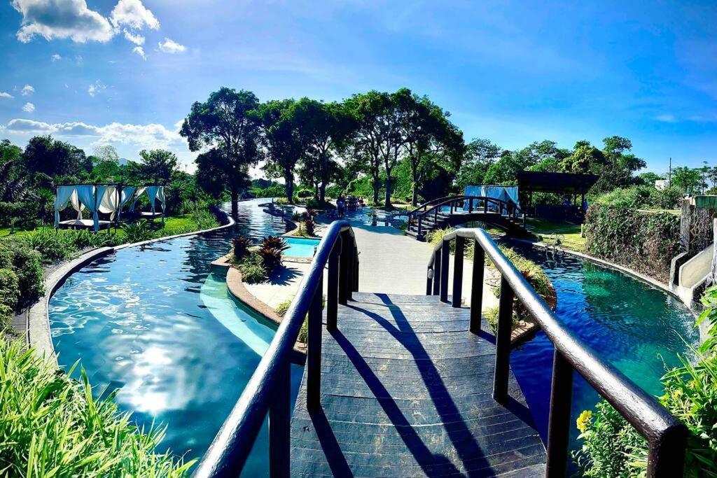 Overlooking Staycation At Sandari Batulao Tagaytay City Εξωτερικό φωτογραφία
