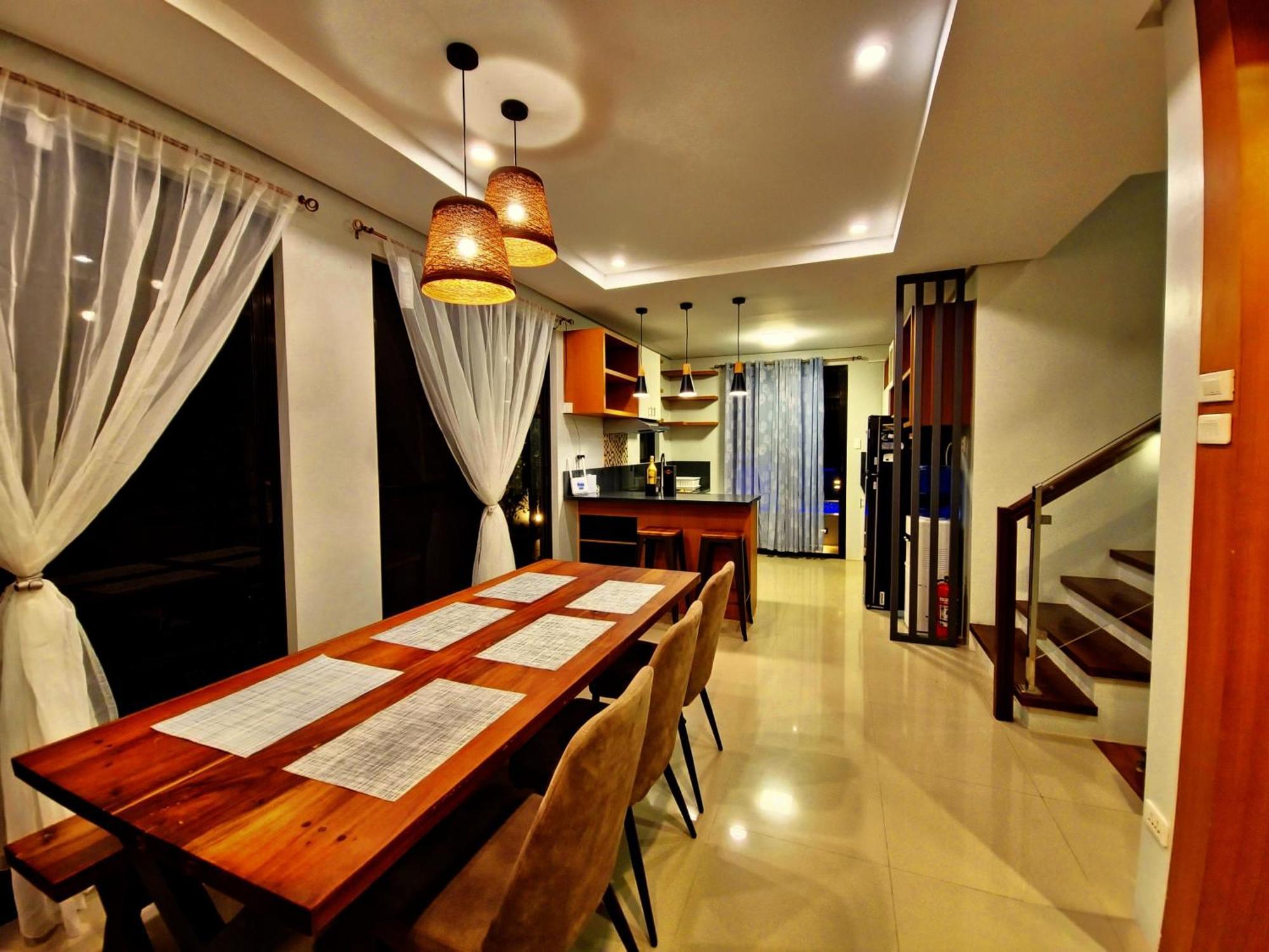 Overlooking Staycation At Sandari Batulao Tagaytay City Εξωτερικό φωτογραφία